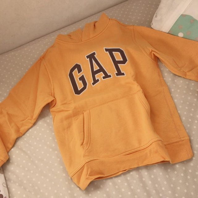 GAP(ギャップ)のキイロイトリ様専用 レディースのトップス(パーカー)の商品写真