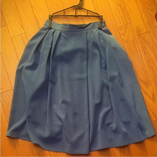 GU(ジーユー)のGU イージーフレアスカート レディースのスカート(ひざ丈スカート)の商品写真