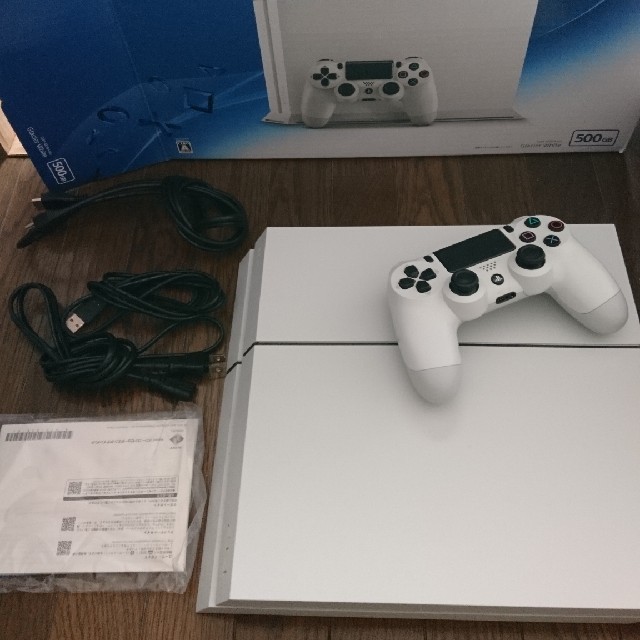 PS4 本体　CUH-1200A  ホワイト