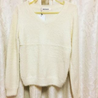 ミッシュマッシュ(MISCH MASCH)の最終値下げ♡新品タグ付ミッシュマッシュ白ニット(ニット/セーター)