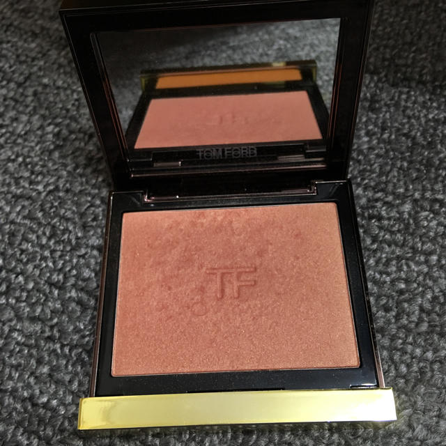 TOM FORD(トムフォード)のTOMFORD チークカラー コスメ/美容のベースメイク/化粧品(チーク)の商品写真