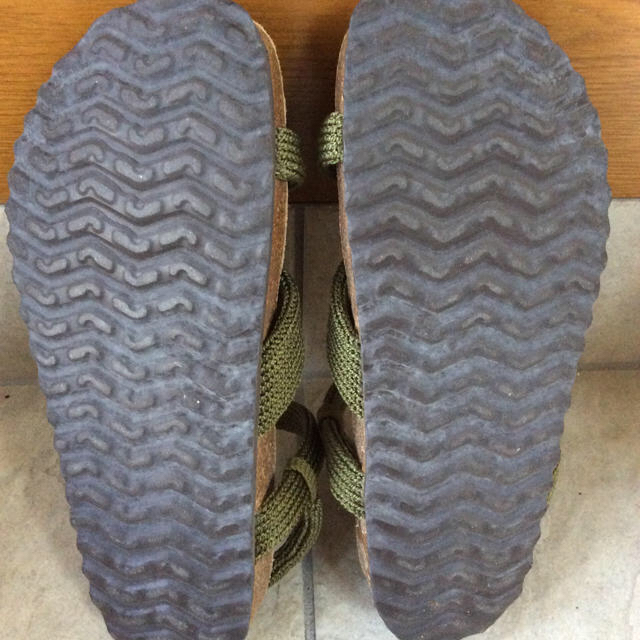 ARCOPEDICO(アルコペディコ)の美品 サンダル アルコペディコ 23cm前後(Ｍ) カーキ レディースの靴/シューズ(サンダル)の商品写真