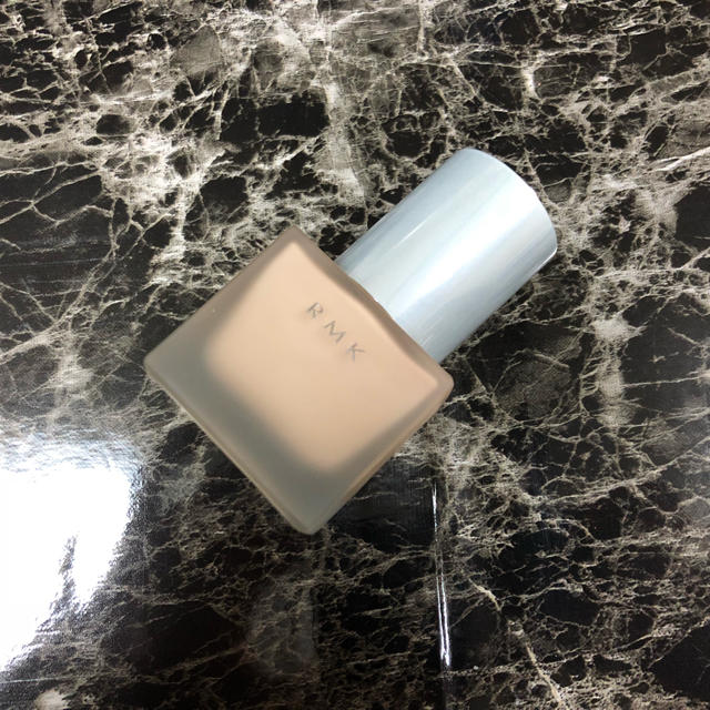 RMK(アールエムケー)のRMK アールエムケー リキッド ファンデーション コスメ/美容のベースメイク/化粧品(ファンデーション)の商品写真