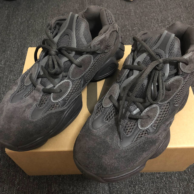 adidas(アディダス)のyeezy boost 500 UTILITY BLACK 27.0  メンズの靴/シューズ(スニーカー)の商品写真