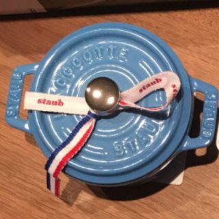 ストウブ(STAUB)のストウブ ラウンド10cmサックスブルー 40周年記念限定カラー  (鍋/フライパン)