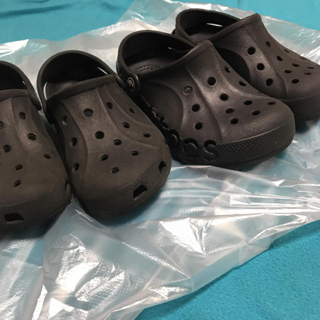 crocs(クロックス)の クロックス サイズ違い   二足セット 19センチ〜 専用です。 キッズ/ベビー/マタニティのキッズ靴/シューズ(15cm~)(サンダル)の商品写真