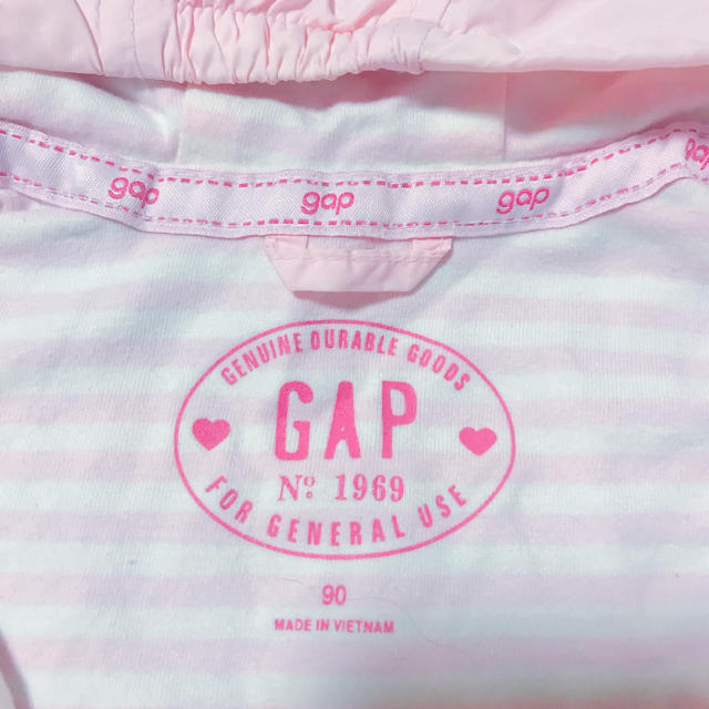 GAP Kids(ギャップキッズ)のGAP 90 パーカー キッズ/ベビー/マタニティのキッズ服女の子用(90cm~)(ジャケット/上着)の商品写真