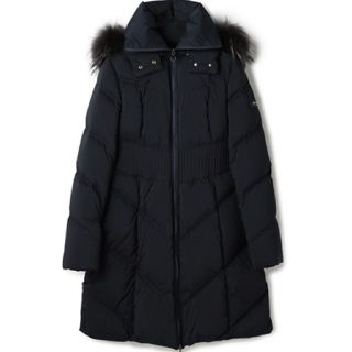 タトラス(TATRAS)の13日までお値下❗️TATRAS ネイビー ダウン(ダウンコート)