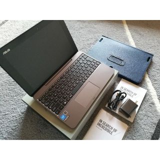 エイスース(ASUS)のASUS　T100HA gray トランスブック　タブレットPC　(ノートPC)