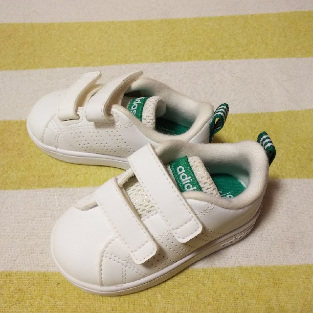 adidas(アディダス)のアディダススニーカー12ｾﾝﾁ美品 キッズ/ベビー/マタニティのベビー靴/シューズ(~14cm)(スニーカー)の商品写真