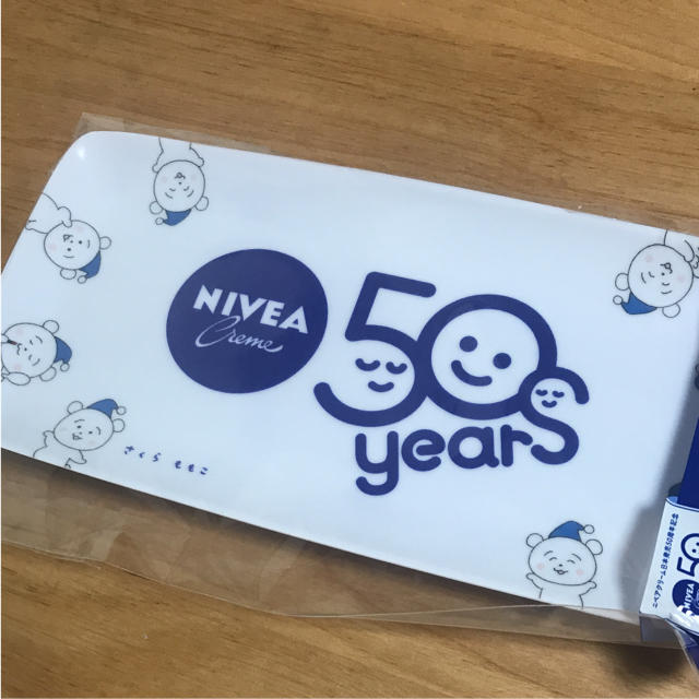 ニベア(ニベア)の人気 ニベア プレート トレイ さくらももこ NIVEA 50周年 エンタメ/ホビーのコレクション(ノベルティグッズ)の商品写真