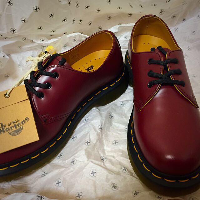 新品未使用Dr.Martensチェリー