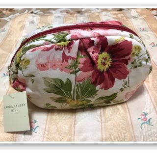 ローラアシュレイ(LAURA ASHLEY)のローラアシュレイ コスメポーチ ✨新品(ポーチ)