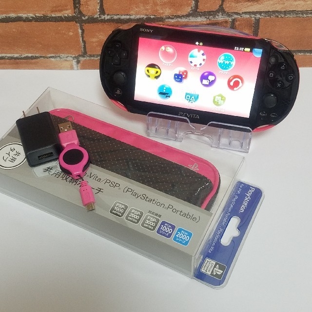 PlayStation Vita(プレイステーションヴィータ)のPsvita 中古 送料無料 エンタメ/ホビーのゲームソフト/ゲーム機本体(携帯用ゲーム機本体)の商品写真