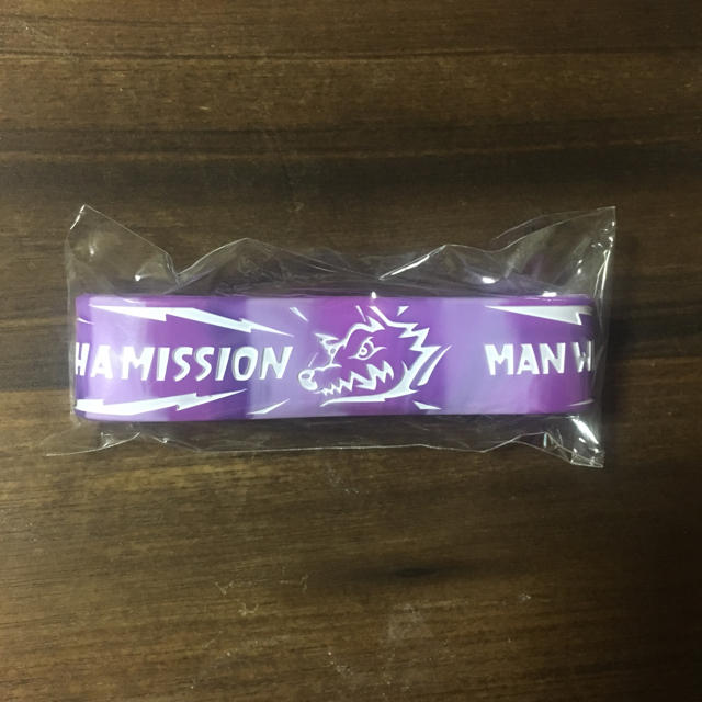 MAN WITH A MISSION(マンウィズアミッション)のMAN WITH A MISSION ラバーバンド スカッシュグレープ エンタメ/ホビーのタレントグッズ(ミュージシャン)の商品写真