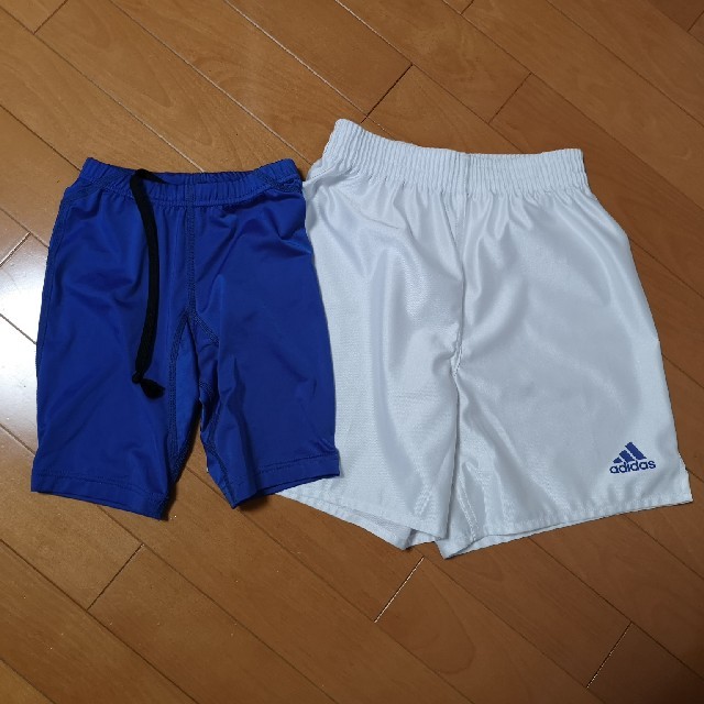 adidas　サッカーパンツ　インナータイツ　140 スポーツ/アウトドアのサッカー/フットサル(ウェア)の商品写真