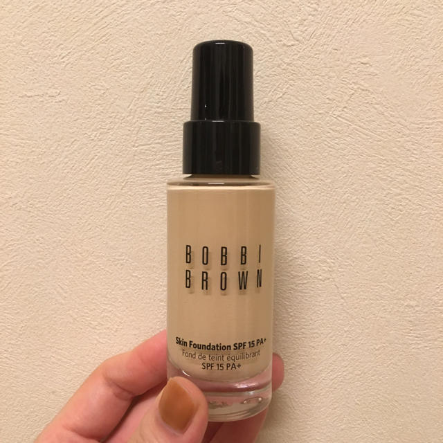 BOBBI BROWN(ボビイブラウン)の［りこ様専用］ボビーブラウン ファンデーション ウォームアイボリー コスメ/美容のベースメイク/化粧品(ファンデーション)の商品写真