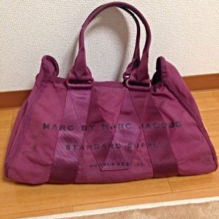 マークバイマークジェイコブス(MARC BY MARC JACOBS)のマーク 布地ハンドバッグ(ハンドバッグ)