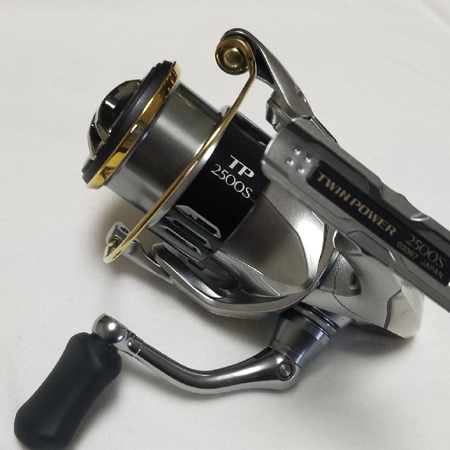 シマノ 15ツインパワー2500 値下げしました 無双犬様専用 スポーツ