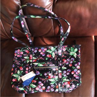 ヴェラブラッドリー(Vera Bradley)のVERA BRADLEY トートバッグ値下げしました。(トートバッグ)