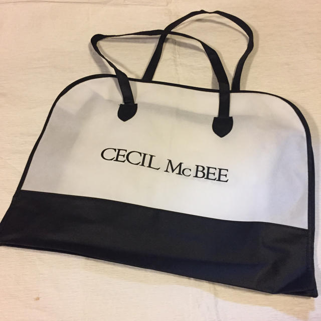 CECIL McBEE(セシルマクビー)のセシルマクビー  ショップ袋 レディースのバッグ(ショップ袋)の商品写真