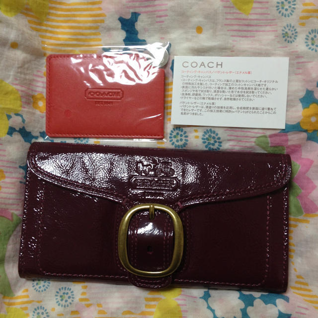 COACH(コーチ)のコーチ財布♡エナメル革 おまけミラー付き レディースのファッション小物(財布)の商品写真