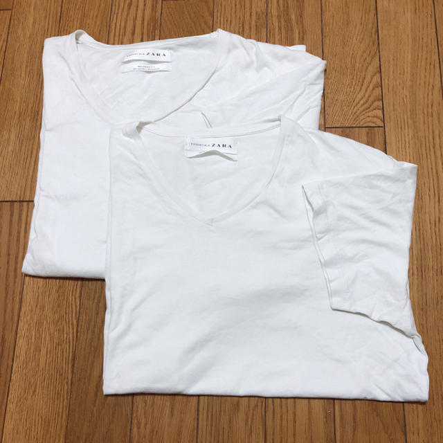 ZARA(ザラ)のZARA VネックTシャツ2点セット メンズのトップス(Tシャツ/カットソー(半袖/袖なし))の商品写真