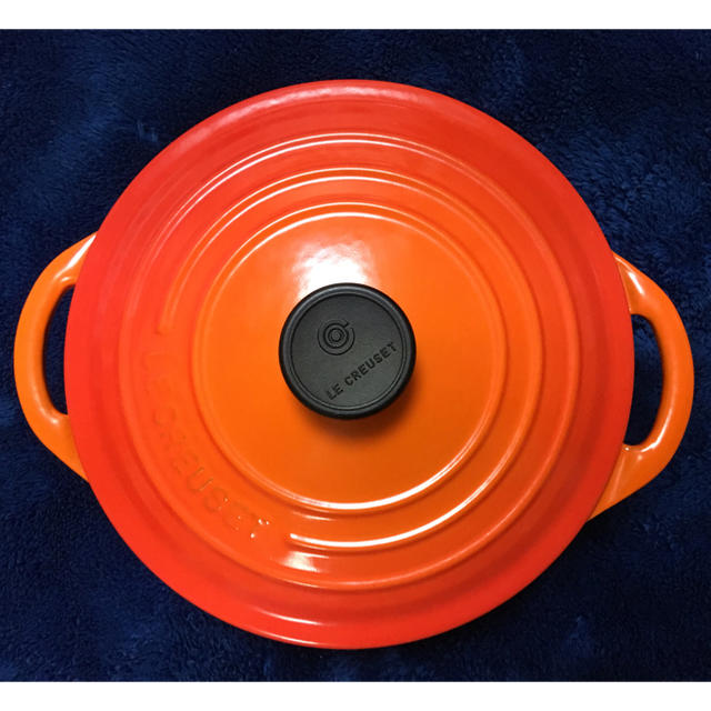 LE CREUSET(ルクルーゼ)のル・クルーゼ  Le Creuset  ココットビス  20cm インテリア/住まい/日用品のキッチン/食器(鍋/フライパン)の商品写真