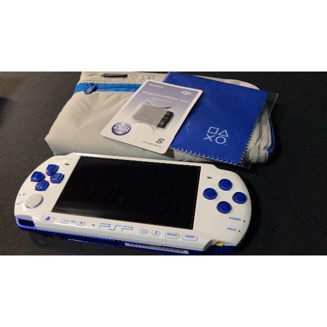 PlayStation Portable(プレイステーションポータブル)のPSP3000 ブルーホワイト 動作品 エンタメ/ホビーのゲームソフト/ゲーム機本体(携帯用ゲーム機本体)の商品写真