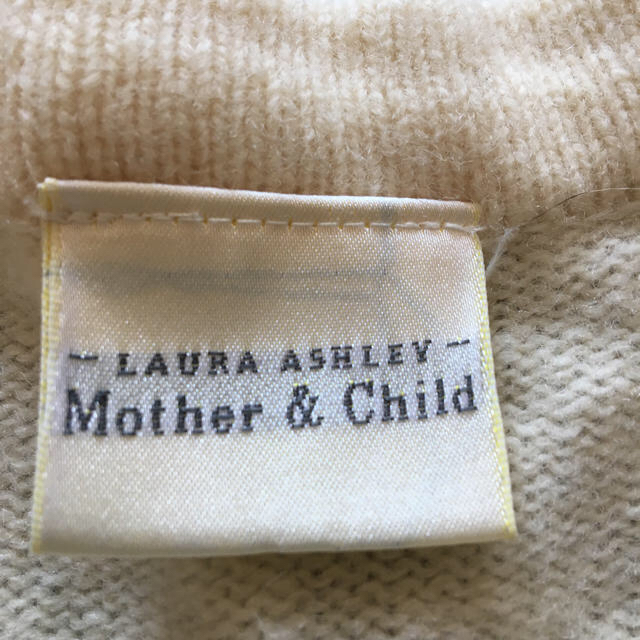 LAURA ASHLEY(ローラアシュレイ)のLaura ashley カーディガン 140 キッズ/ベビー/マタニティのキッズ服女の子用(90cm~)(カーディガン)の商品写真