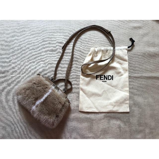 FENDI(フェンディ)のフェンディマイクロピーカブーミンク♪美品 レディースのバッグ(ショルダーバッグ)の商品写真