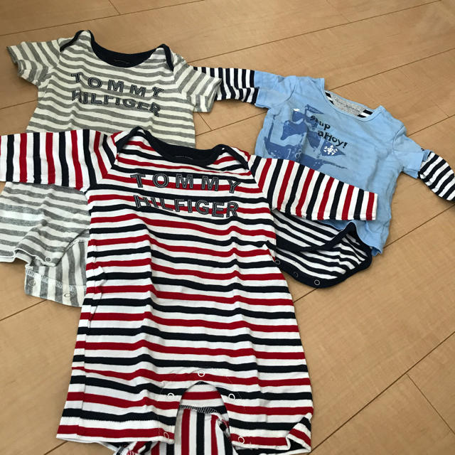 TOMMY HILFIGER(トミーヒルフィガー)の●●TOMMY HILFIGER baby ロンパース セット キッズ/ベビー/マタニティのベビー服(~85cm)(ロンパース)の商品写真