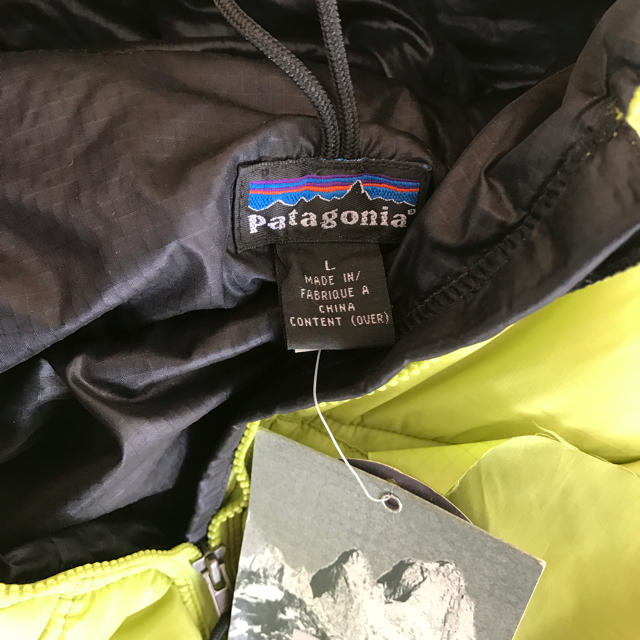 patagonia(パタゴニア)のパタゴニアタグパーカー2000年製デットストック メンズのジャケット/アウター(ダウンジャケット)の商品写真