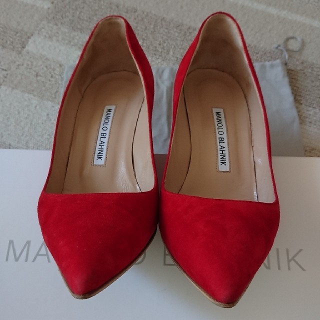 MANOLO BLAHNIK(マノロブラニク)のMANOLO BLAHNIK BBパンプス 23.5cm レディースの靴/シューズ(ハイヒール/パンプス)の商品写真