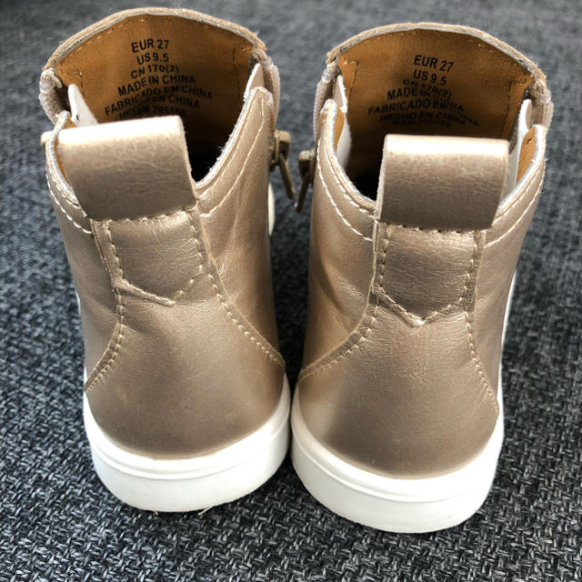 ZARA KIDS(ザラキッズ)のキッズショートブーツ キッズ/ベビー/マタニティのキッズ靴/シューズ(15cm~)(ブーツ)の商品写真