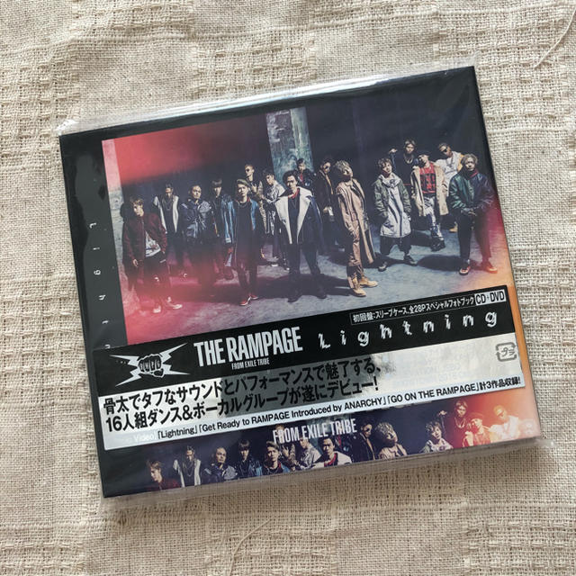 THE RAMPAGE(ザランページ)のTHE RAMPAGE Lightning 初回限定盤 エンタメ/ホビーのCD(ポップス/ロック(邦楽))の商品写真