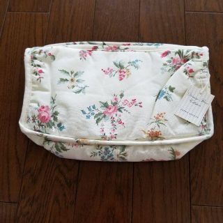 ローラアシュレイ(LAURA ASHLEY)のLAURA ASHLEY　ローラアシュレイ　洗面ポーチ(ポーチ)