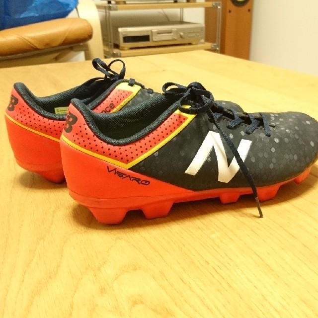 New Balance(ニューバランス)のNB サッカースパイク  nicoriさん専用 スポーツ/アウトドアのサッカー/フットサル(シューズ)の商品写真