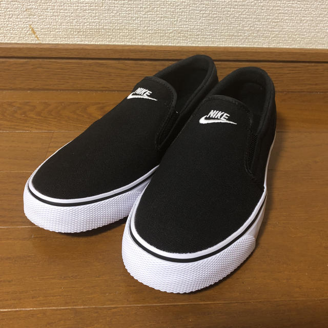 NIKE スリッポン