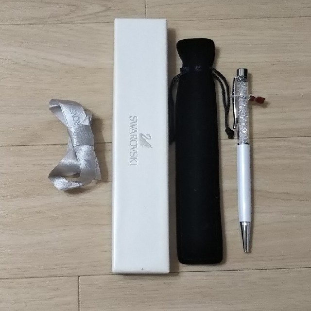 SWAROVSKI(スワロフスキー)のSWAROVSKI cristalline ボールペン 箱と袋付き レディースのファッション小物(その他)の商品写真
