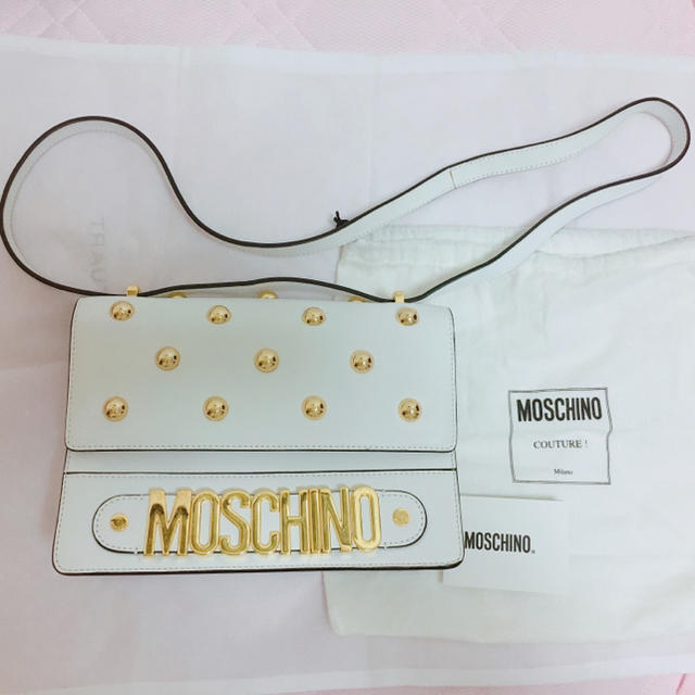 moschino スタッズショルダーバッグ 白 ロゴ ハイブランド モスキーノ | フリマアプリ ラクマ