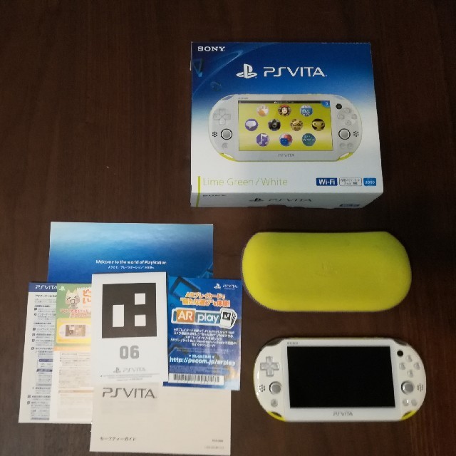 SONY(ソニー)のPlay Station Vita (16GB メモリーカード付き) エンタメ/ホビーのゲームソフト/ゲーム機本体(携帯用ゲーム機本体)の商品写真