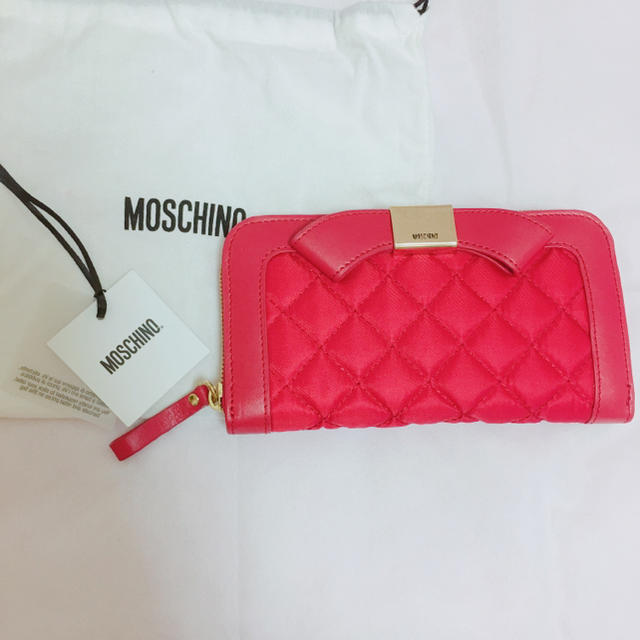 オフ moschino キルティングリボン財布 ロゴ 赤 ウォレット ハイブランド