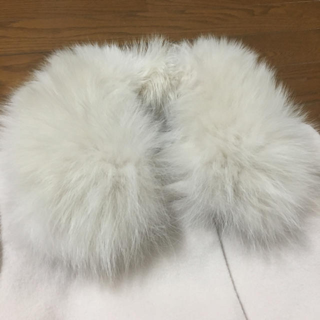 JUSGLITTY JUSGLITTY ファー付きAラインショートコートの通販 by