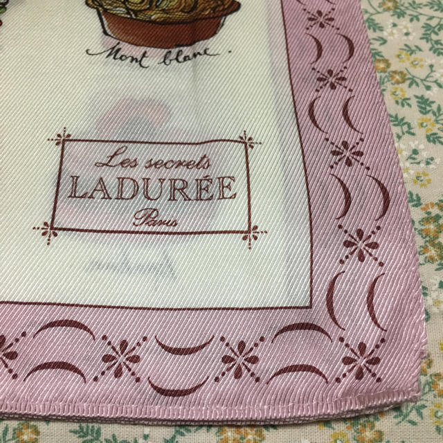 LADUREE(ラデュレ)のラデュレ  スカーフ(ハンカチ) レディースのファッション小物(バンダナ/スカーフ)の商品写真