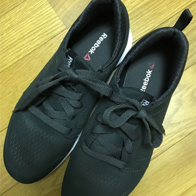 Reebok(リーボック)の2日間のみ使用☆送料込 レディースの靴/シューズ(スニーカー)の商品写真