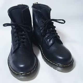 ドクターマーチン(Dr.Martens)の
絶対王道!ドクターマーチン8ホール牛革レザーブーツ人気イングランド製美品黒

(ブーツ)