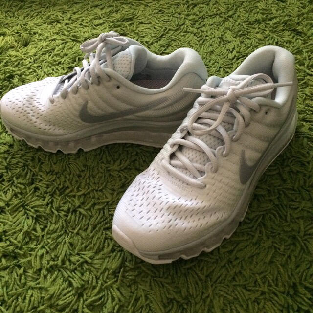 Nike エアマックス17 新品 未使用 Airmax スニーカー レディースの通販 By Vcone S Shop ナイキならラクマ Nike エアマックス17 新品 未使用 Airmax スニーカー レディースの通販 By Vcone S Shop ナイキならラクマ
