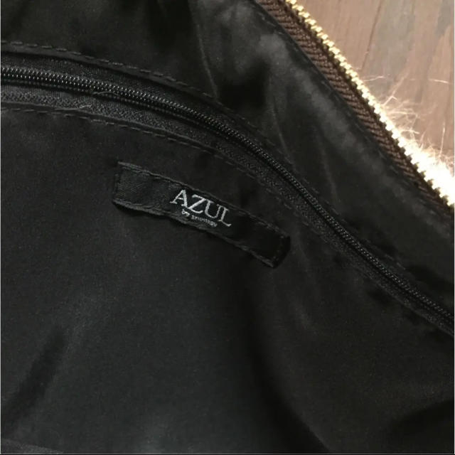 AZUL by moussy(アズールバイマウジー)のAZUL アズール ファーバッグ クラッチ  レディースのバッグ(クラッチバッグ)の商品写真