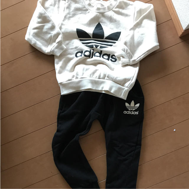 adidas(アディダス)のセットアップ キッズ/ベビー/マタニティのキッズ服男の子用(90cm~)(Tシャツ/カットソー)の商品写真